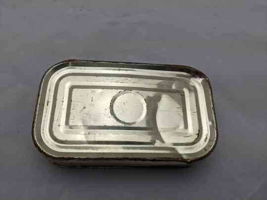 item thumbnail for Emergency Parachute Ration (Charms) w/Can Opener
