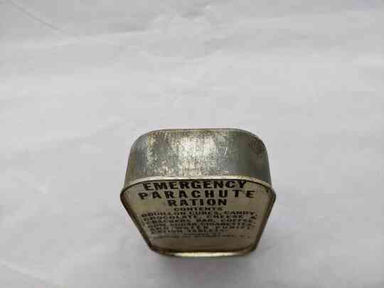 item thumbnail for Emergency Parachute Ration (Charms)