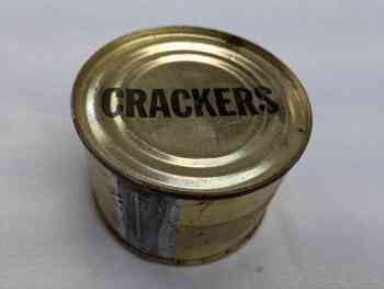 Can: Crackers Can: Crackers