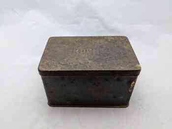 WWII Era British Roche Tin (Empty) WWII Era British Roche Tin (Empty)